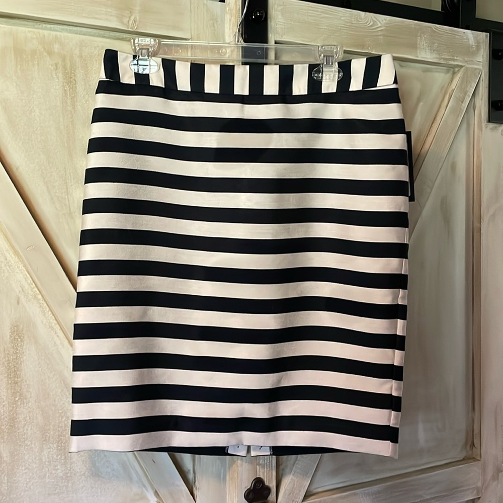 Worthington skirt striped pencil skirt black and light beige - off-white NWT New